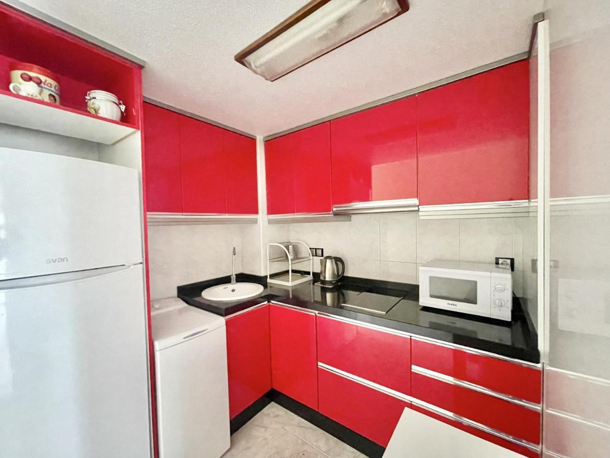 Magnificent Mediterraneo Apartment Benidorm Exteriör bild